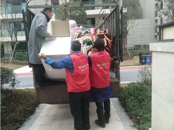 2021年1月6日重庆市万州区江南新区居民搬家、家具打包服务，由重庆万州恒发搬家服务有限公司承接，并圆满完成任务，且得到甲方一致好评。